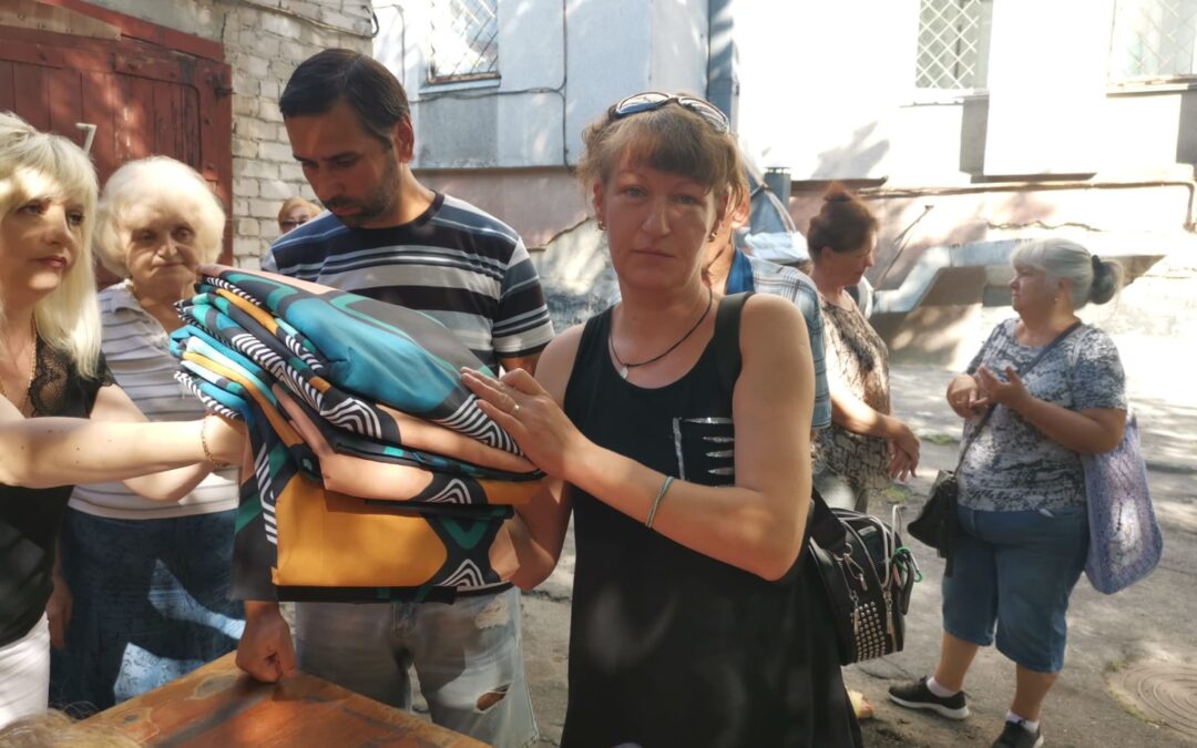 Фонд громади Херсона “Захист” передав 1500 комплектів постільної білизни