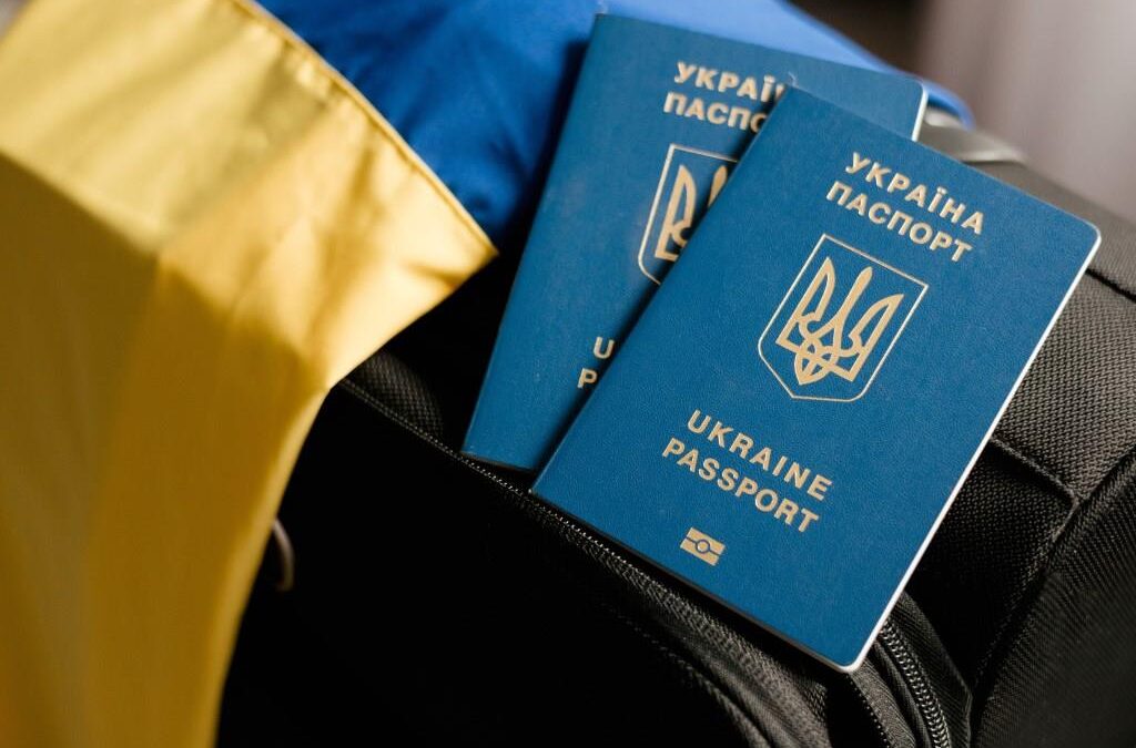 У Херсонській міській громаді для дітей категорійних родин безкоштовно виготовлятимуть закордонні паспорти