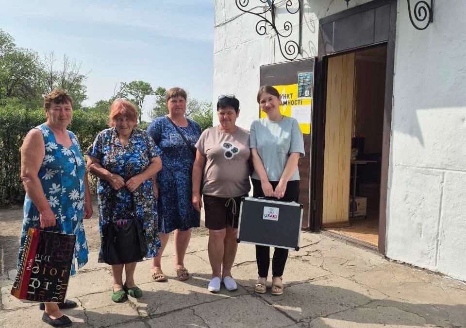 На Херсонщині продовжують працювати мобільні ЦНАПи