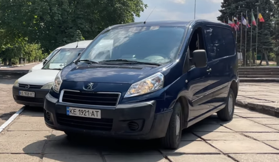Нововоронцовська громада отримала автомобілі від нідерландських партнерів