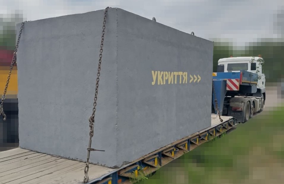На Херсонщині продовжують встановлювати мобільні укриття