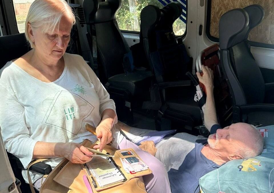 У Херсонській міській громаді продовжує діяти “Соціальне таксі”