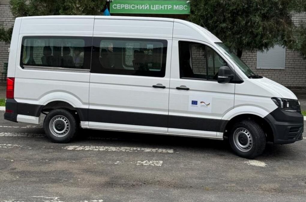 Аварійно-рятувальна служба в Херсоні отримала чотири автомобілі від Європейського Союзу