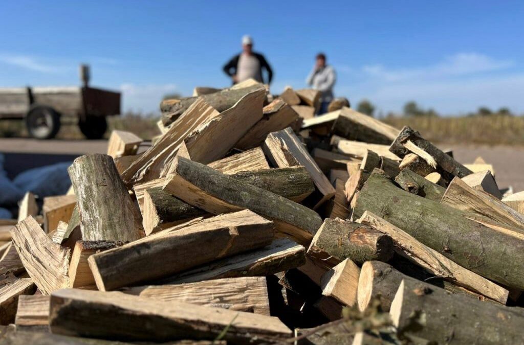 Мешканців прифронтових громад Херсонщини забезпечують паливними матеріалами