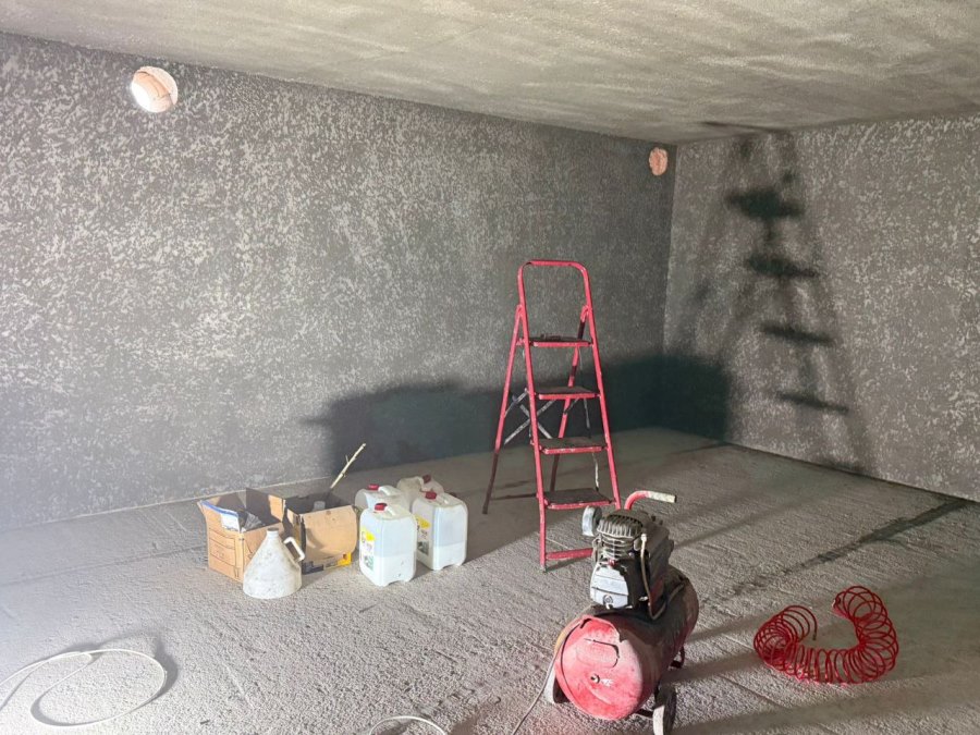 У школі Білозерської громади триває ремонт укриття