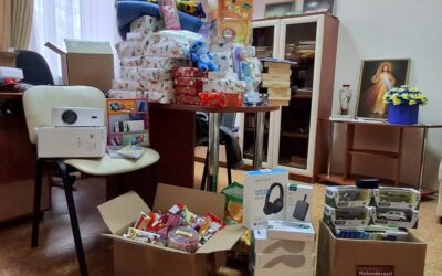 Благодійники передали обладнання Херсонській бібліотеці для дітей