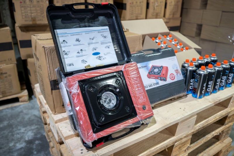 Жителям Херсонської громади передали портативні газові плитки