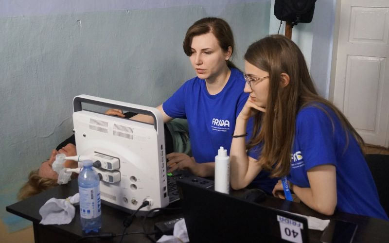 На Херсонщині продовжують працювати медичні волонтери