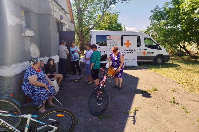 Мобільна клініка продовжує виїзні прийоми в громадах Херсонщини