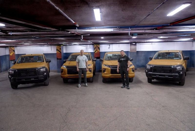 Німеччина передала автівки комунальникам Херсонщини