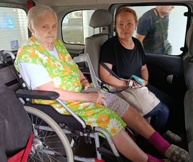 У Херсоні продовжує працювати “Соціальне таксі”