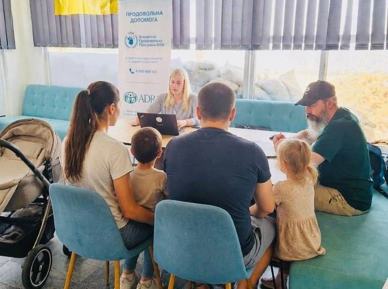 Хаб у Миколаєві продовжує підтримувати ВПО з Херсонщини